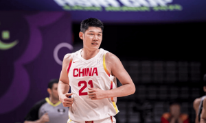 胡金秋谈受伤：只要能赢球 付出全部都没关系