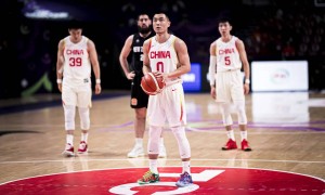 时隔10年再进亚洲杯决赛！赵睿24+6中国男篮擒新西兰