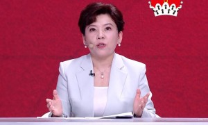 陈梦如何爆冷卫冕？邓亚萍一针见血，一大优势让孙颖莎望尘莫及