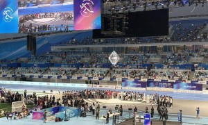 首届机器人“奥运会”结束：宇树狂揽径赛金牌，障碍赛75%队伍未完赛